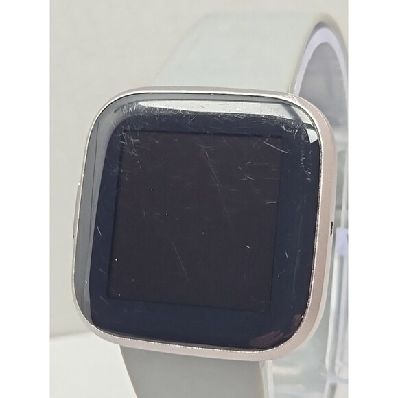 Fitbit Versa 2 Smartwatch Gray 40mm Alexa WR50M Always On Display W/ Charger - Picture 4 of 11